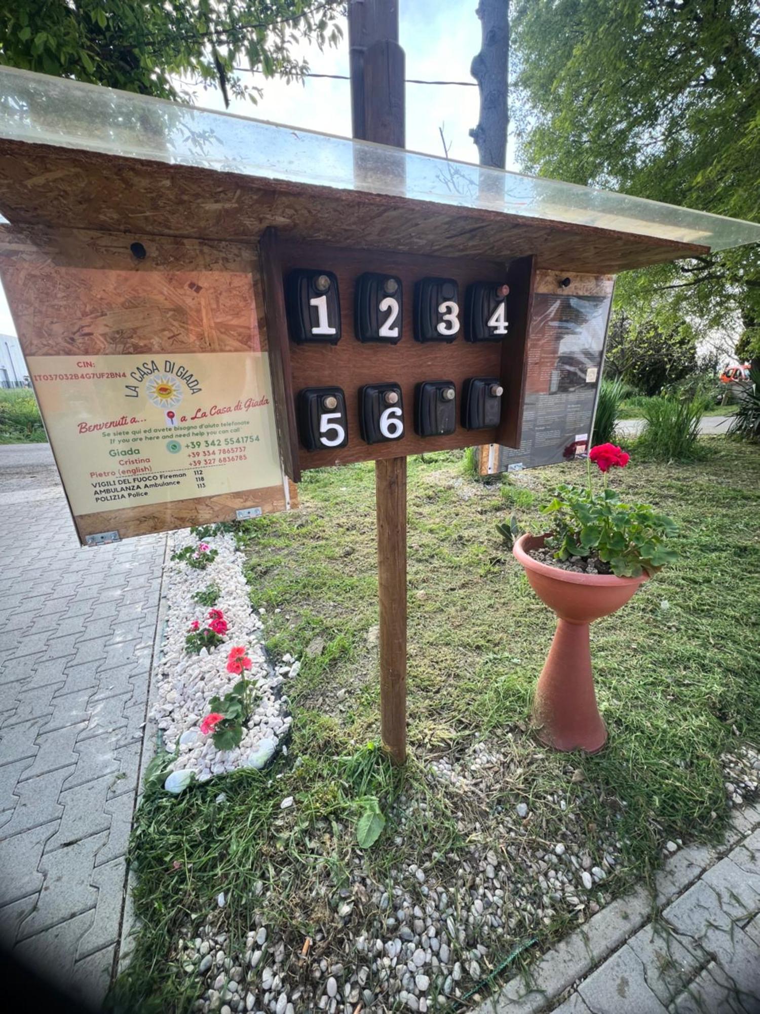 Guesthouse La Casa Di Giada Uscita Autostrada Di إيمولا المظهر الخارجي الصورة
